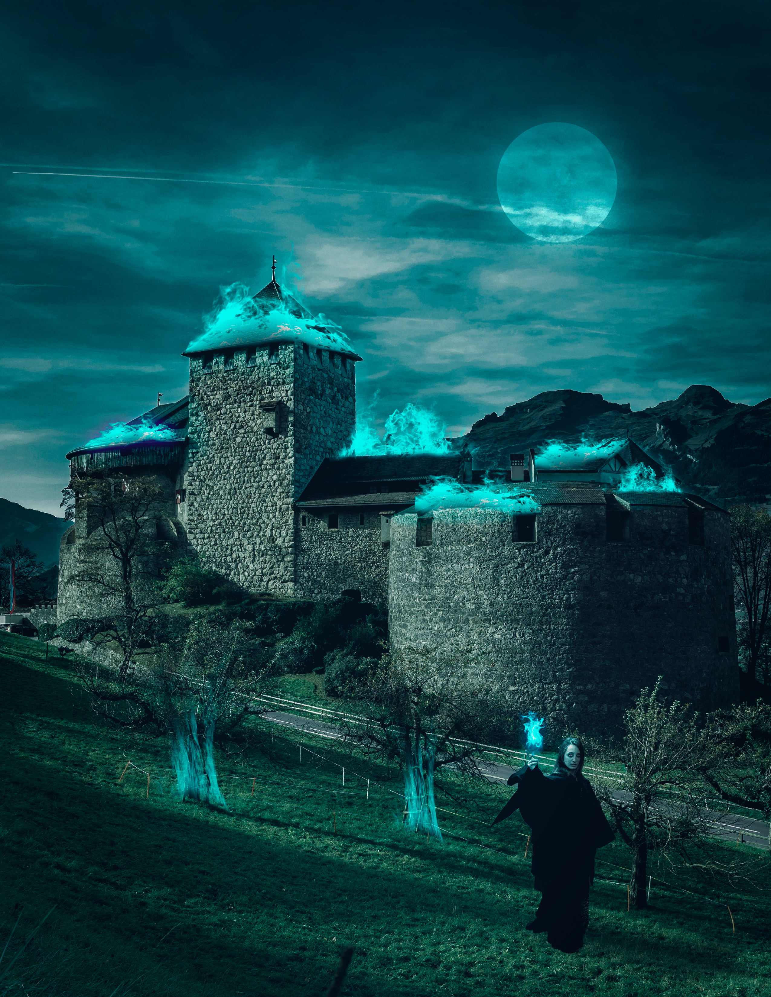 Fotocomposición Castillo y Fuego Azul